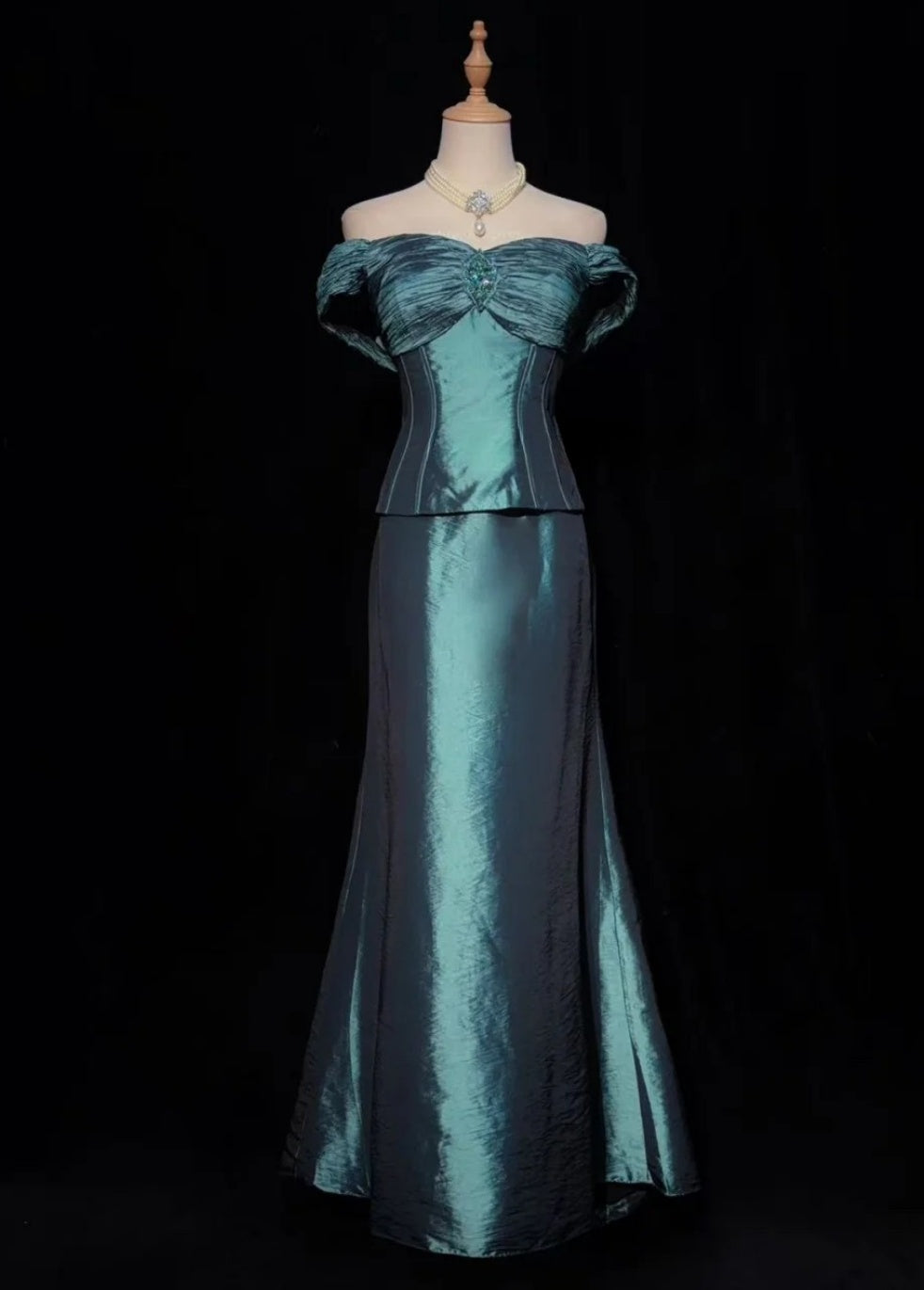 Elegant Long Teal Mother of Bride Dress Off-shoulder Satin Sheath Evening Dress DP05018