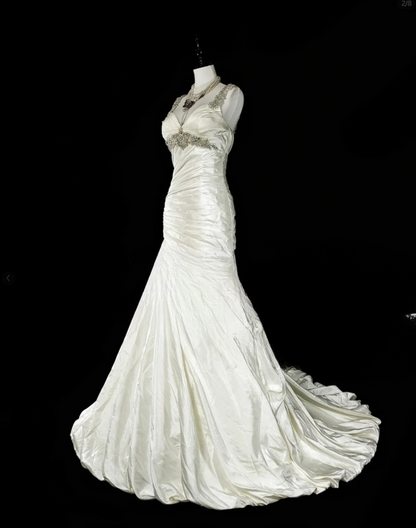 Chic White Prom Dress Straps Sheath Long Evening Dress Satin Sleeveless Formal Dress DP05042