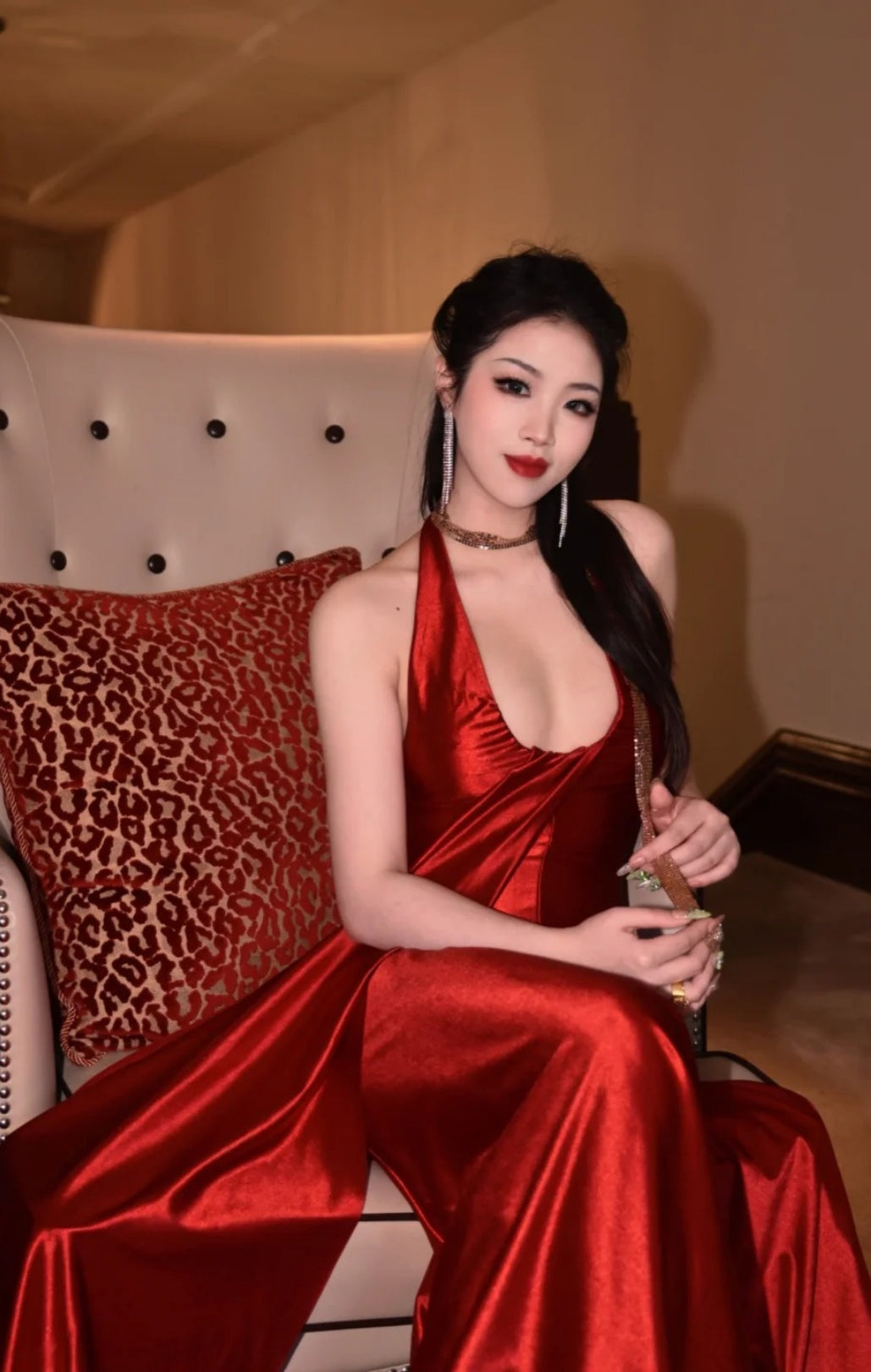 Sexy Red Prom Dress V-neck Sheath Evening Dress Satin Sleeveless Formal Dress DP05060