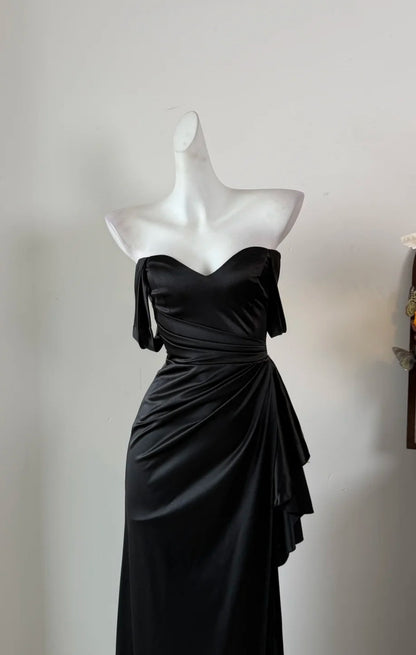 Chic Black Prom Dress Off-shoulder Sheath Evening Dress Satin Sleeveless Party Dress DP05063