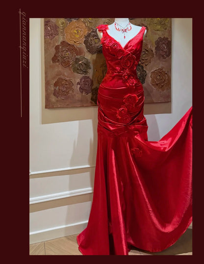 Chic Red Prom Dress V-neck Sheath Evening Dress Satin Sleeveless Birthday Dress DP05069