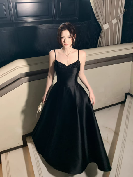 Süßes Ballkleid Spaghettiträger Silbergrau Mini Kurzes Formales Homecoming-Kleid Party Kurzes Ballkleid Hoco Kleider DH2684