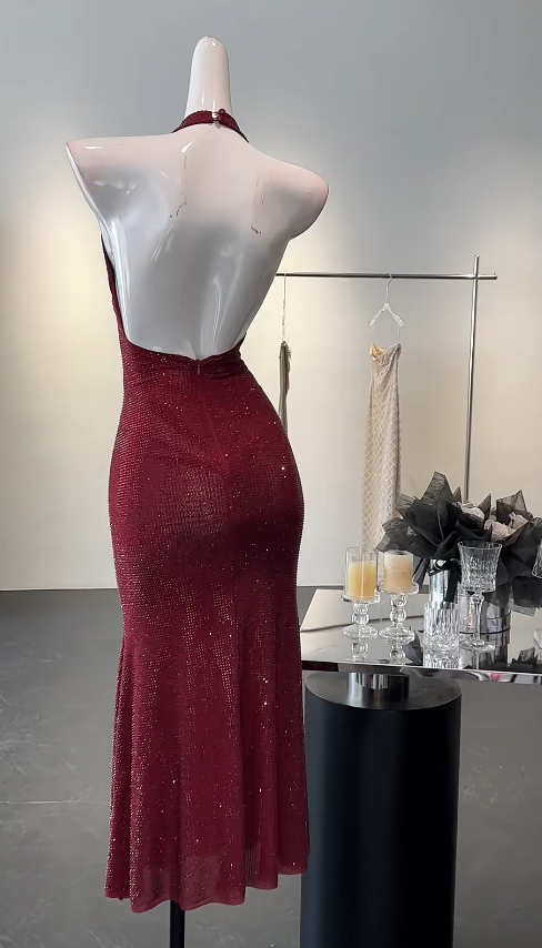 Elegantes rotes Pailletten-Etui-Abendkleid mit Neckholder, ärmellos, ideal für Geburtstage, DP05219