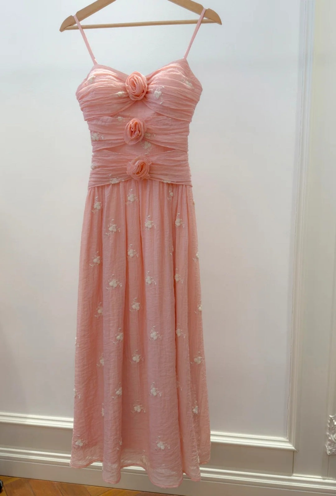 Robe de bal rose élégante à fines bretelles perlées, robe de soirée fourreau sans manches, robe d'anniversaire DP05237