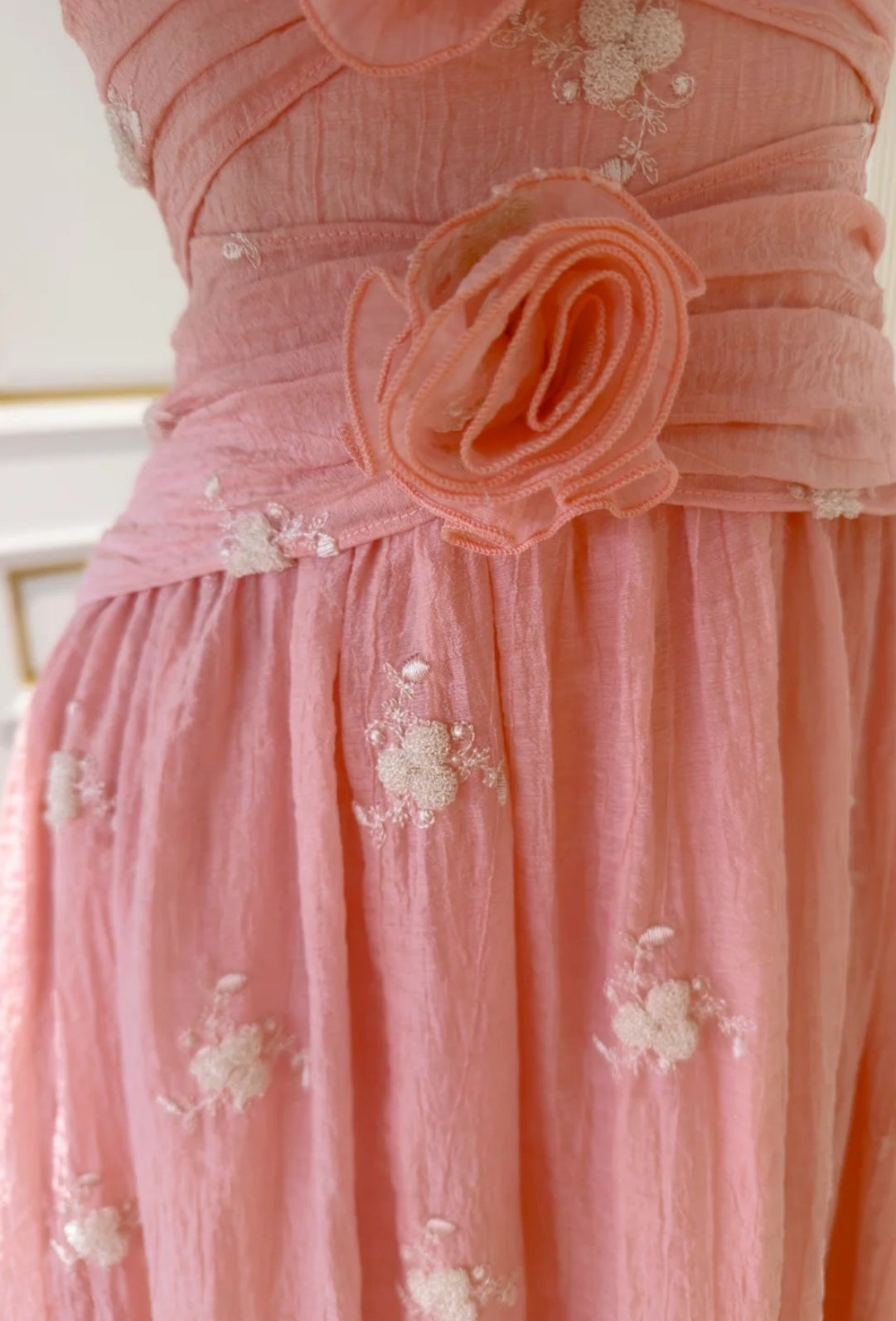 Robe de bal rose élégante à fines bretelles perlées, robe de soirée fourreau sans manches, robe d'anniversaire DP05237