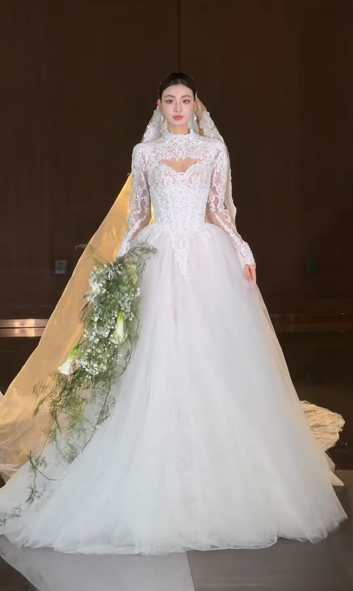 Timeless A-Line White Wedding Dress Tulle Appliques Sweetheart Bridal Dress Sleeveless Bridal Gown DP05254