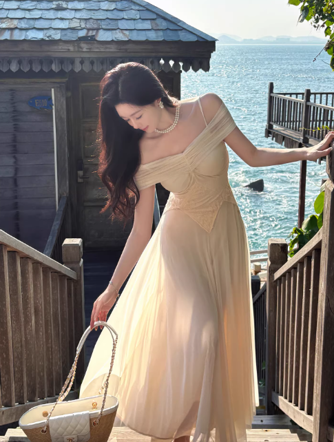 Märchenhaftes aprikosenfarbenes Chiffon-Abendkleid mit Spaghettiträgern und A-Linie, Geburtstagskleid DP05261