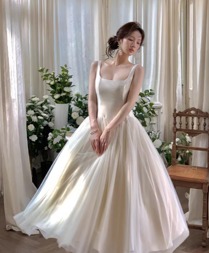 Märchenhaftes aprikosenfarbenes Chiffon-Abendkleid mit Spaghettiträgern und A-Linie, Geburtstagskleid DP05262