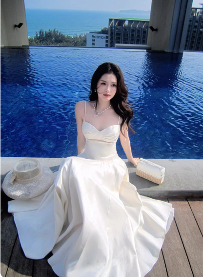 Elegantes weißes Satin-Abendkleid mit Spaghettiträgern, A-Linie, langes Modell DP05265