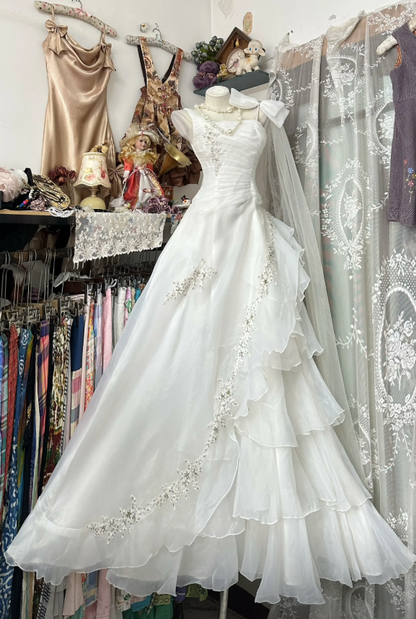 Elegantes weißes langes Brautkleid mit A-Linien-Schnitt, Trägern und Tüll, ärmellos, DP05300