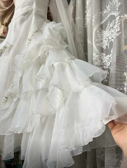 Elegantes weißes langes Brautkleid mit A-Linien-Schnitt, Trägern und Tüll, ärmellos, DP05300