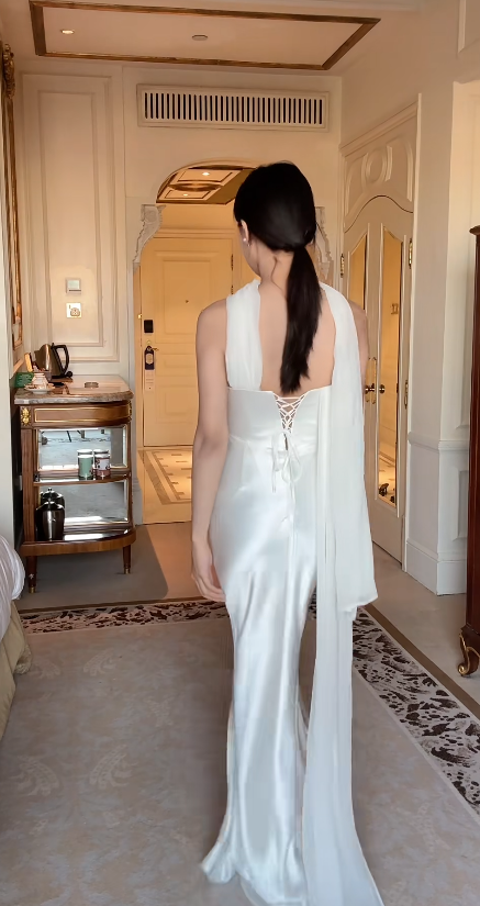 Chic Strapless Wedding Guest Dress Satin Sheath White Bridesmaid Dress Sleeveless Evening Dress DP05304