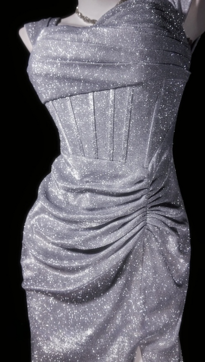 Glitzerndes Satin-Abendkleid, ärmelloses Etuikleid, graues Ballkleid mit Schlitz, Modell DP05309