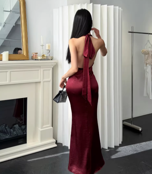 Elegantes burgunderrotes Ballkleid rückenfreies Satinkleid für Geburtstage Etuikleid Neckholder langes Abendkleid DP05322