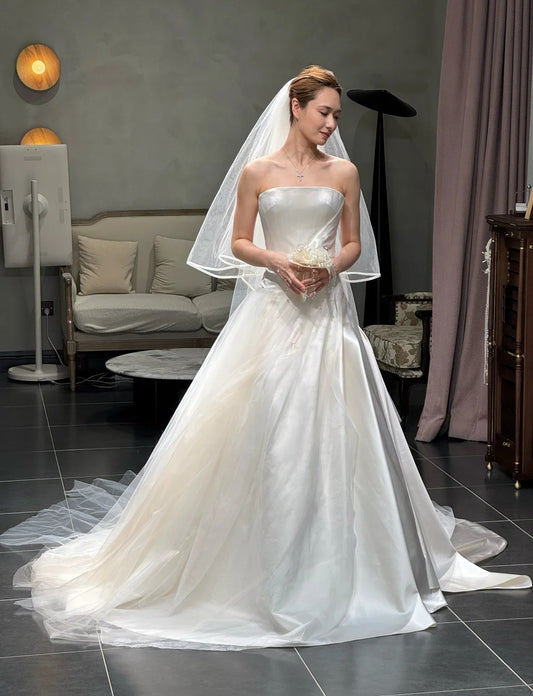 Chic A-Line Long Wedding Dress Strapless Satin Bridal Gowns White Sleeveless Bridal Dress DP05341