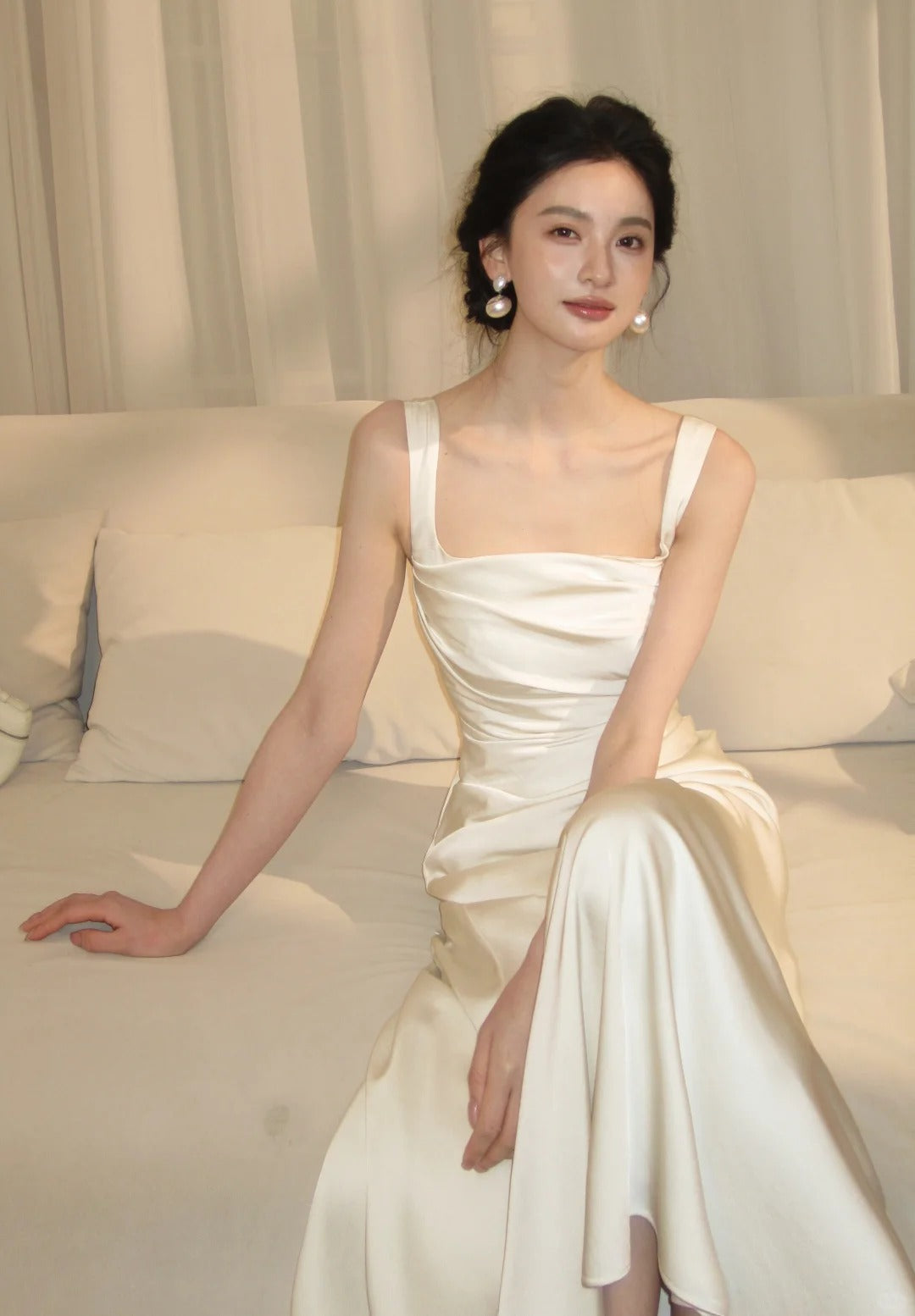 Elegant White Satin Long Evening Dress Spaghetti Straps Sheath Prom Dress Sleeveless Party Outfit DP05356