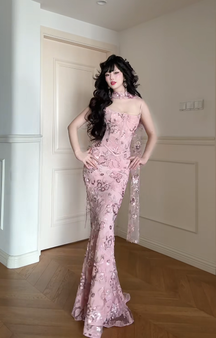 Robe de bal chic rose fourreau fines bretelles tulle floral longue robe de soirée DP05369