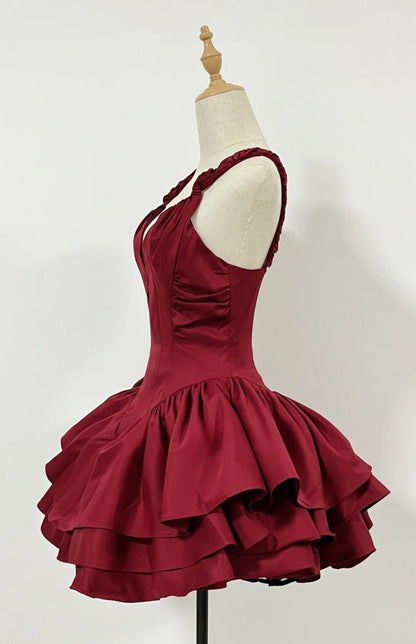 Robe Courte de Bal de Promo en Satin Bordeaux Chic, Ligne A, Bretelles Fines, Robe de Soirée sans Manches DP05376