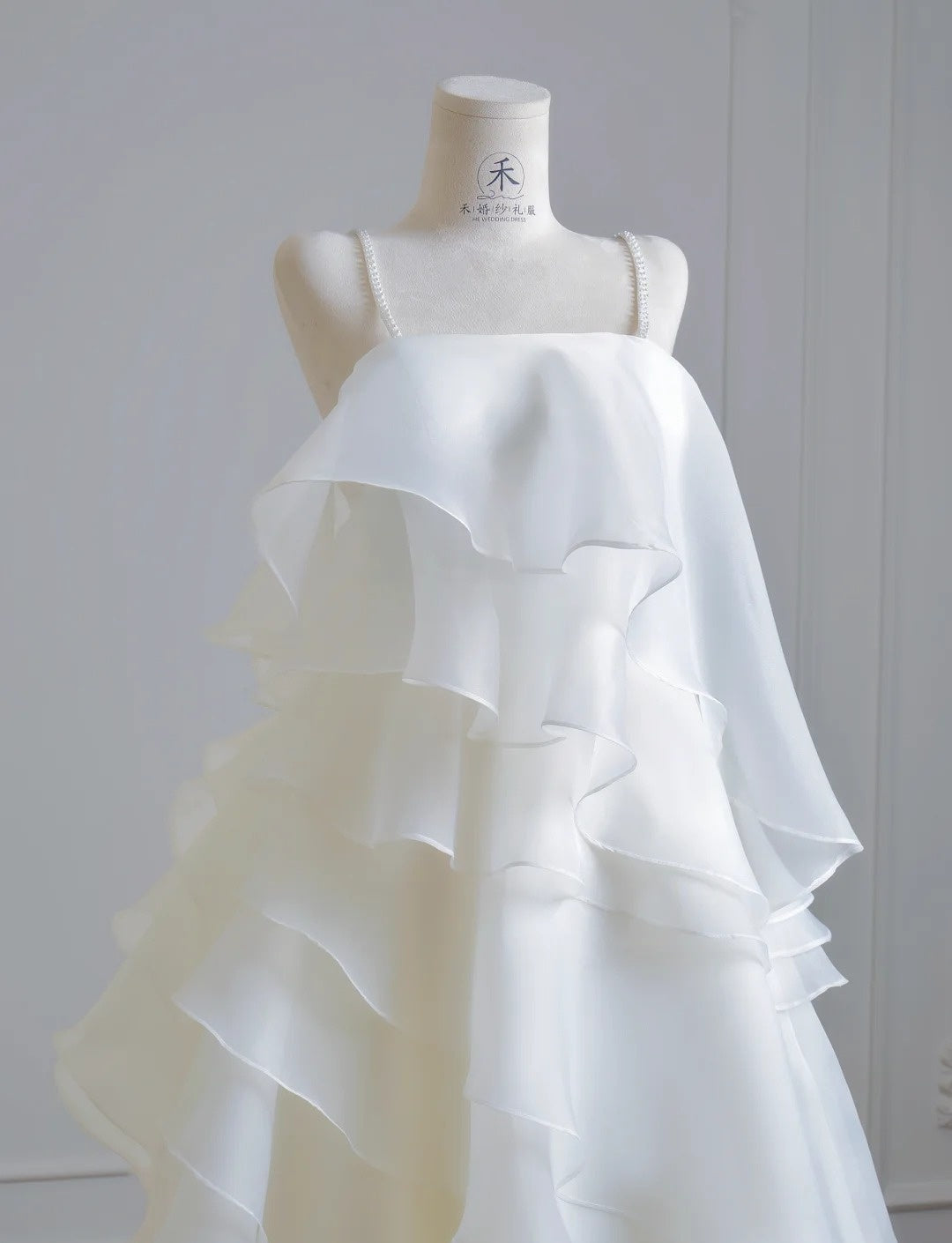 Simple White Wedding Dress Straps Sheath Bridal Dress Tiered Chiffon Bridal Gowns DP05389