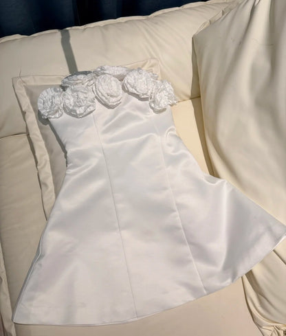 Robe de soirée blanche simple, bustier, coupe trapèze, robe d'anniversaire, sans manches, en satin, robe de cocktail DP05395