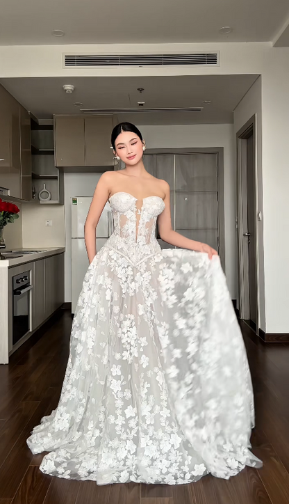Zeitloses Sweetheart-Brautkleid A-Linie Tüll-Applikationen Brautkleid Ärmellos Weiß Brautkleider DP05397