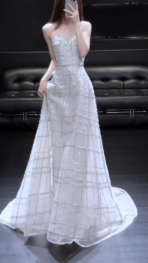 Timeless Sweetheart Wedding Dress A-Line Tulle Beaded Sequins Bridal Dress Sleeveless White Birdal Gowns DP05400