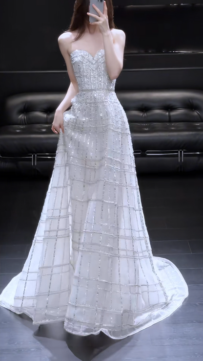 Timeless Sweetheart Wedding Dress A-Line Tulle Beaded Sequins Bridal Dress Sleeveless White Birdal Gowns DP05400