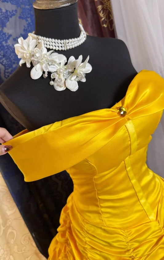 Gorgeous Yellow Quinceanera Dress Off-shoulder Ball Gown Satin Sweet 16 Dress Sleeveless Birthday Dress DP05404