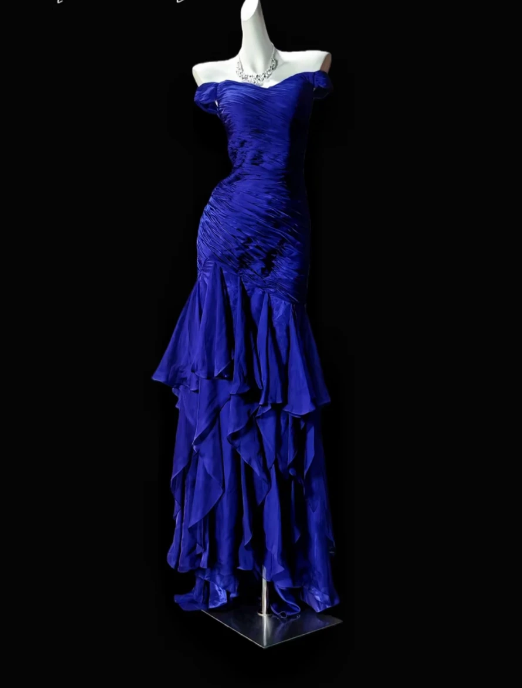 Feenhaftes, hellblaues Ballkleid, schulterfrei, Etui-Form, Satin, langes Abendkleid DP05437