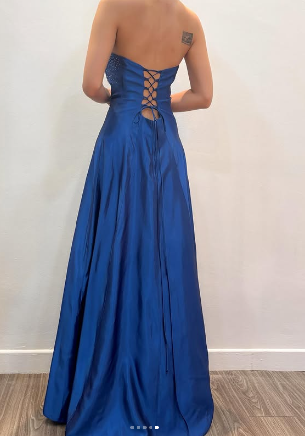 Elegantes blaues Ballkleid Trägerlos A-Linie Satin Pailletten Langes Abendkleid DP05440