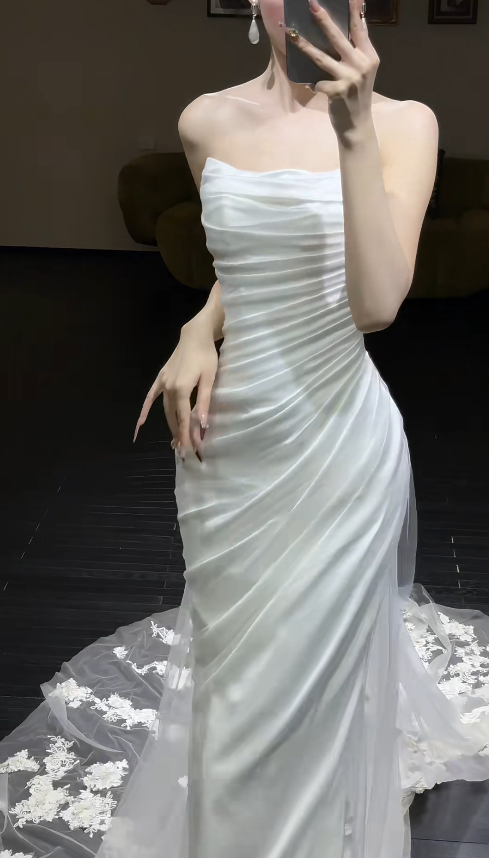 Modest Sheath Wedding Dress Strapless White Bridal Dress Tulle Bridal Gown DP05455