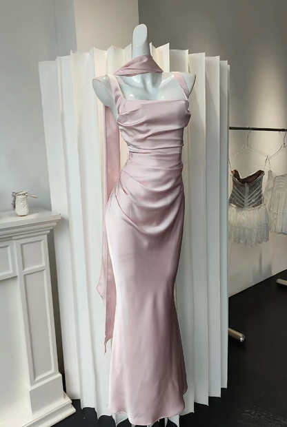 Elegantes Etuikleid mit Spaghettiträgern, langes Abendkleid, pinkes Ballkleid, Satinkleid, formelles Kleid DP05474