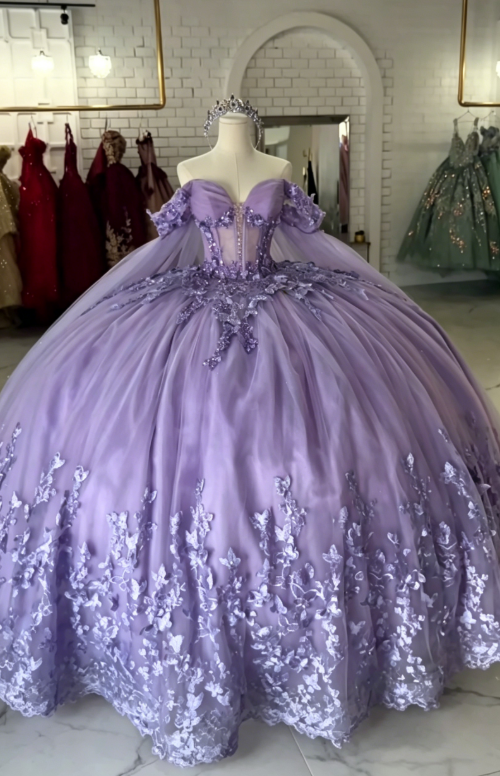 Chic Off-shoulder Ball Gown Quinceanera Dress Purple Prom Dress Tulle Rhinstones Purple Sweet 16 Dress  DP05477