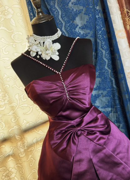 Robe Courte de Bal Chic Halter en Satin, Robe d'Anniversaire Coupe A-Line, Robe de Cocktail Violette DP05486