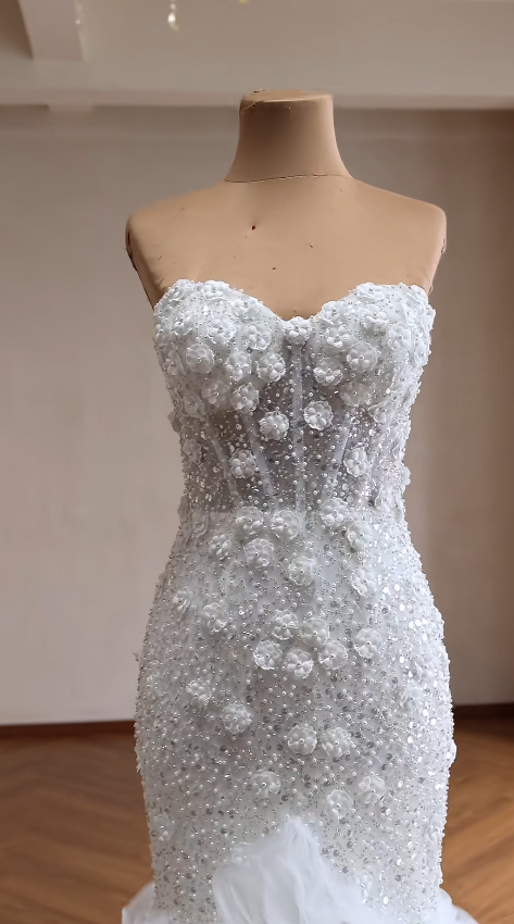 Elegant White Wedding Dress Strapless Mermaid Bridal Dress Beaded Tulle Bridal Gown DP05496