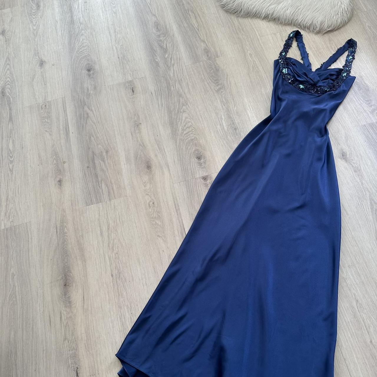 Elegantes blaues Ballkleid Neckholder Etui-Satin langes Abendkleid DP05500