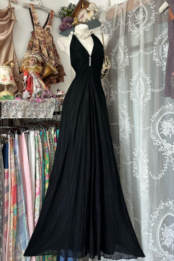 Robe de soirée longue trapèze en mousseline avec licou chic, robe de bal noire DP05528