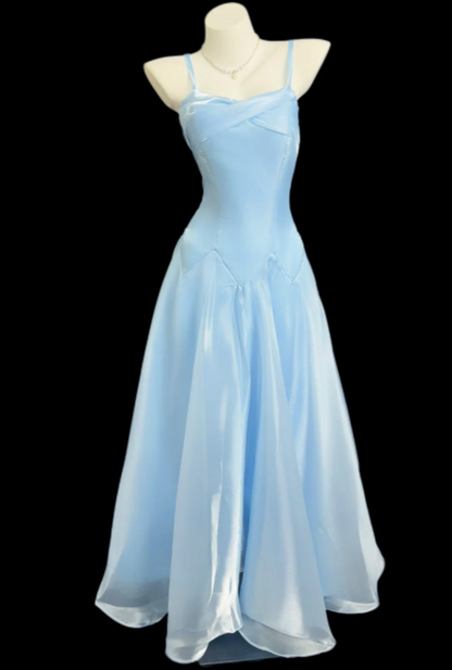 Elegantes Spaghetti-Träger A-Linien Chiffon langes Abendkleid Hellblaues Ballkleid DP05534
