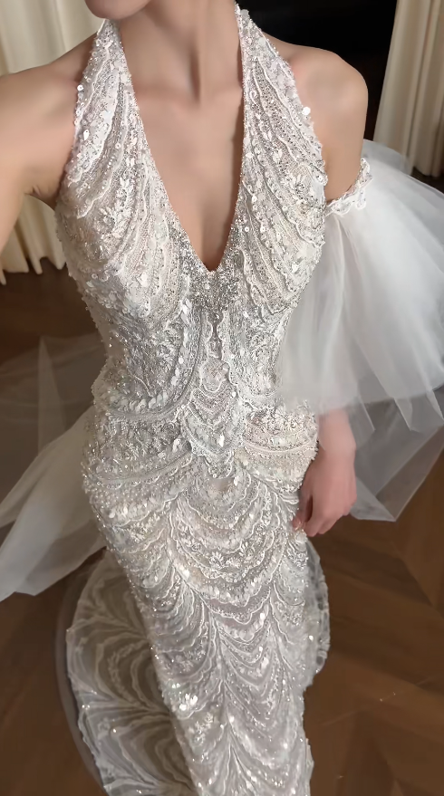 Timeless Halter Sheath Long Wedding Dress Lace Appliques Bridal Dress White Bridal Gown DP05566