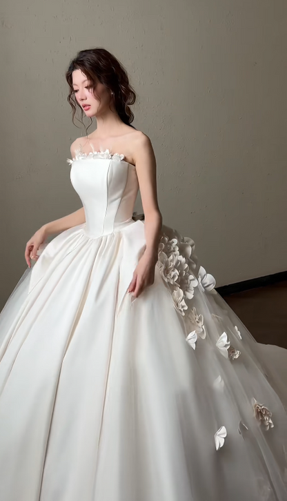 Timeless Straps A-Line Long Wedding Dress Lace Bridal Dress White Bridal Gown DP05573
