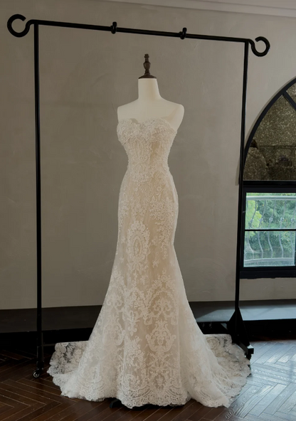 Timeless Sweetheart Mermaid Long Wedding Dress Applique Lace Bridal Dress White Bridal Gown DP05574