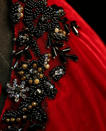 Schickes Neckholder-Scheidenkleid aus Samt, langes Abendkleid, rotes Ballkleid DP05583
