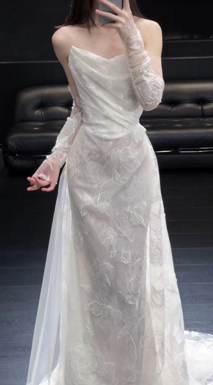 Timeless Strapless Sheath Wedding Dress Tulle Bridal Dress White Bridal Gown DP05619
