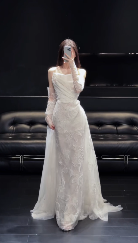 Timeless Strapless Sheath Wedding Dress Tulle Bridal Dress White Bridal Gown DP05619