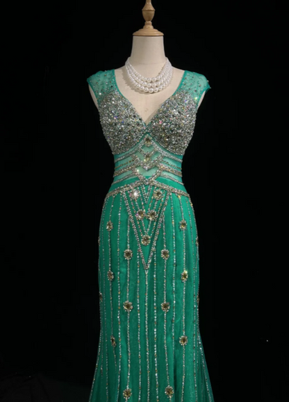 Wunderschönes V-Ausschnitt Etui Chiffon Perlen Langes Abendkleid Grünes Ballkleid DP05627