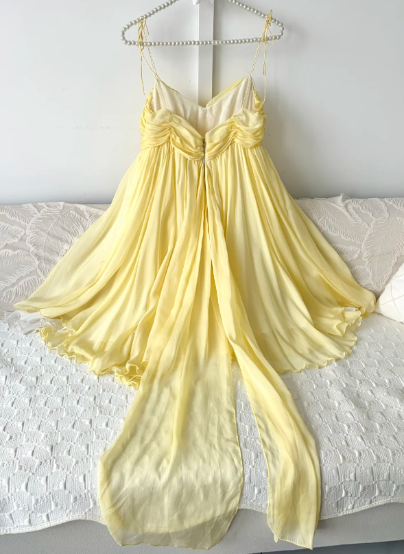 Gorgeous Spaghetti Straps Birthday Dress Sheath Chiffon Beaded Short  Cocktail Dress Yellow Short Prom Dress DP05630