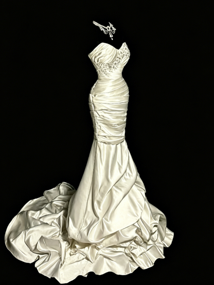 Schickes Sweetheart Meerjungfrauen-Abendkleid aus Satin mit Perlen, Weißes Ballkleid DP05632