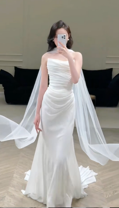 Elegant Strapless Sheath Long Wedding Dress Tulle Sleeveless Bridal Dress White Bridal Gown DP05654