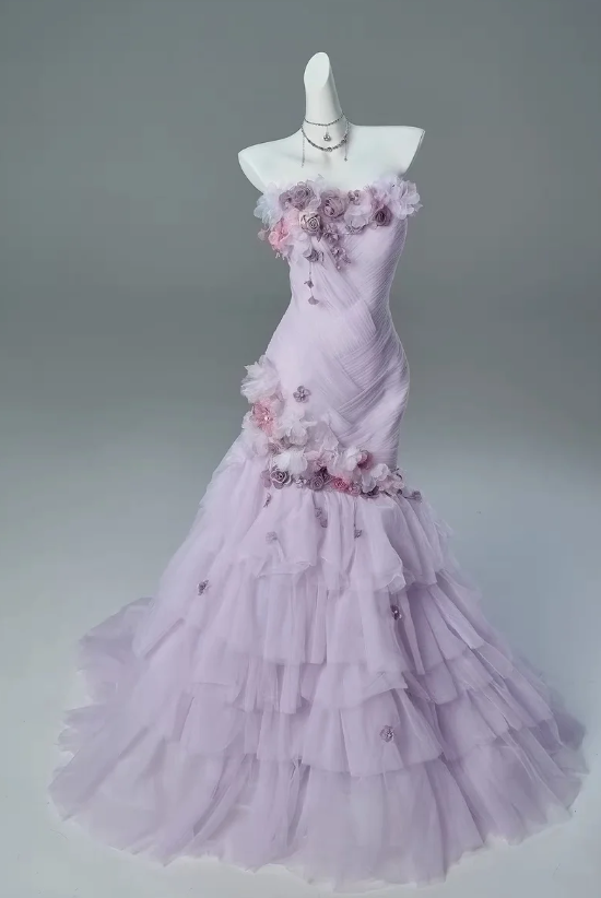 Wunderschönes trägerloses Etui-Quinceanera-Kleid aus Tüll mit Applikationen, lila Sweet 16 Kleid DP05709
