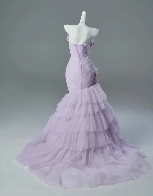 Wunderschönes trägerloses Etui-Quinceanera-Kleid aus Tüll mit Applikationen, lila Sweet 16 Kleid DP05709